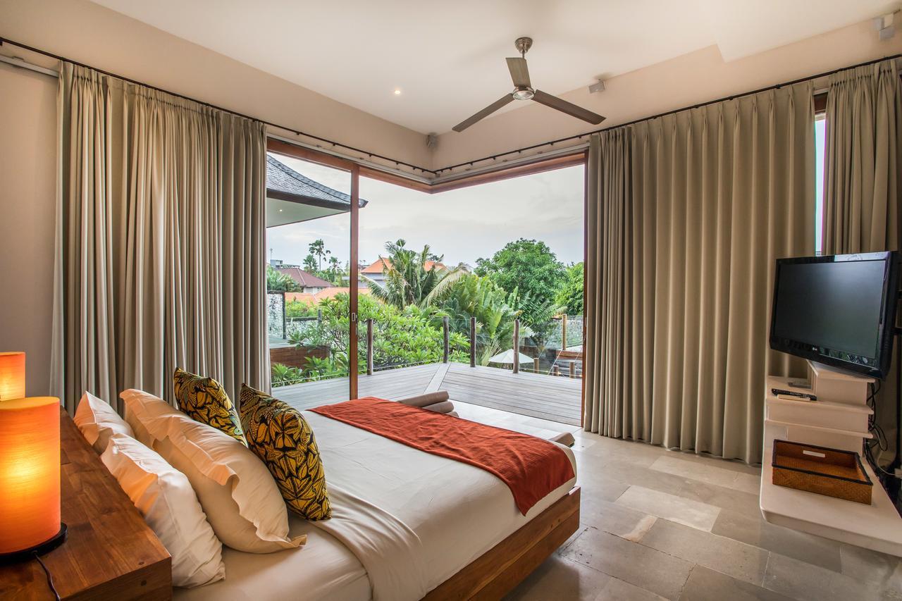 Eko Villa Seminyak - Tropical Villa, Walk To Beach Exterior foto